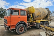 2 CAMIONES FIAT TATU 679 N