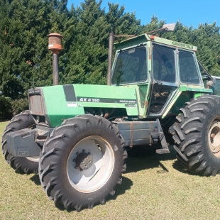 DEUTZ AX 4.1.40 D.T. AÑO 1991, CON CABINA CABIMETAL. CON DOBLE EMBRAGUE, RODADO 23.1.30 EN 80 POR CIENTO. DE PRIMERA MANO. UNICO!!!!.