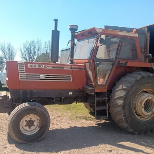 FIAT 160/90 TURBO, T.S. CON CABINA RUMIFER, DE PRIMERA MANO, RODADO 24.5.32, EN PERFACTA MARCHA.