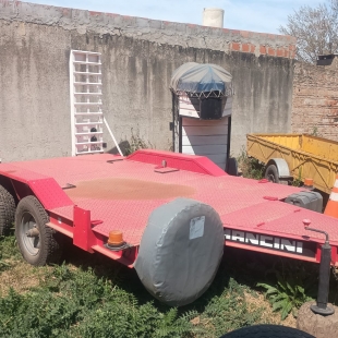 ACOPLADO CARRETON DE 8 TT MANCINI AÑO 2025. DE 2 EJES BALANCIN CON RODADO 16, RAMPAS, AUXILIO E INSTALACION ELECTRICA. IGUAL A NUEVO. 
