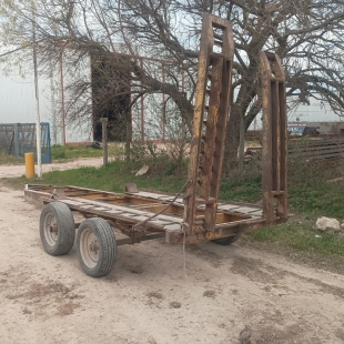 TRAILER TIPO BALANCIAN DE 4 MTS  DE LARGO, CON RAMPAS, ESPECIAL PARA CARGAR MINICARGADORAS.