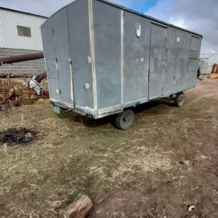 CASILLA RURAL DE 2 EJES DE 6 MTS LARGO, CON 4 CAMAS Y BAÑO CON CALEFON. 